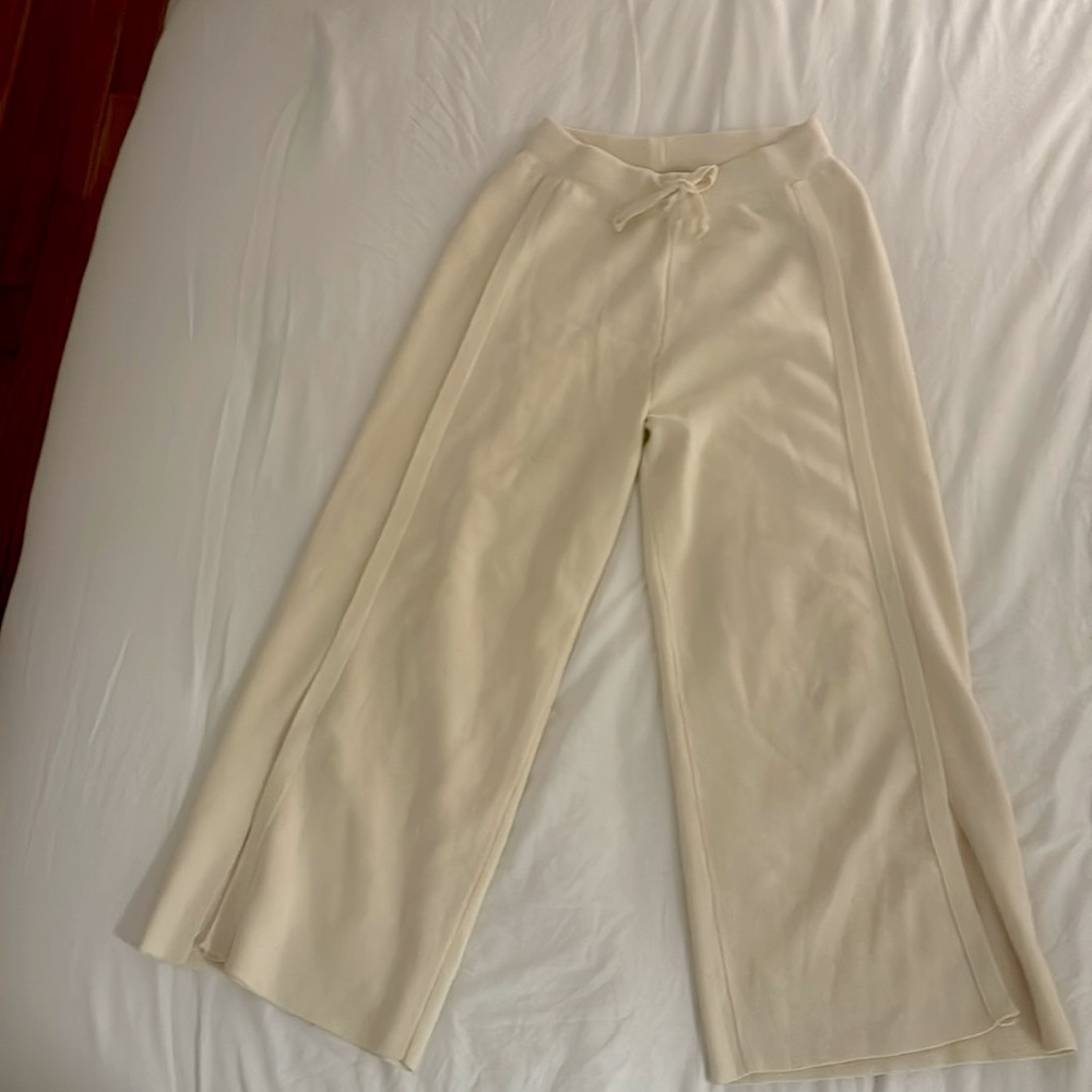 Dressy sweatpants